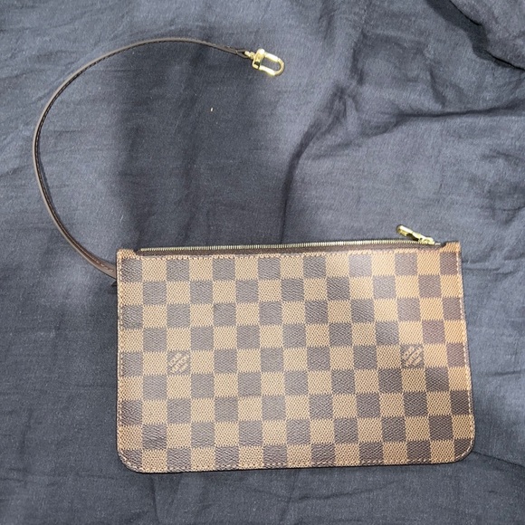 Louis Vuitton Handbags - Damier Ebene Neverfull pouch